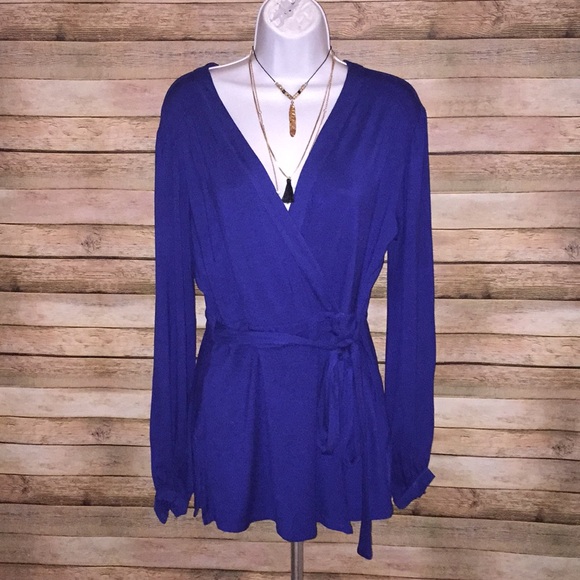 MOON & SKY- Halifax Cross Front Tie Knit Top - Picture 2 of 8